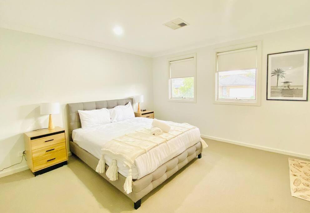 Kellyville 5Br Near Park And Shopping Mall Exterior photo